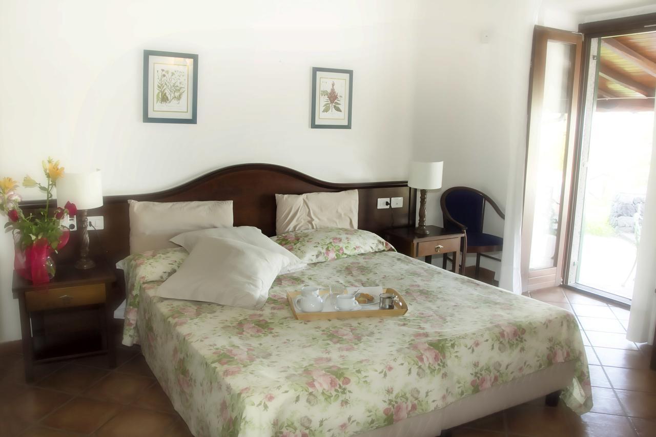 Le Case Del Merlo Turismo Rurale Milo Εξωτερικό φωτογραφία