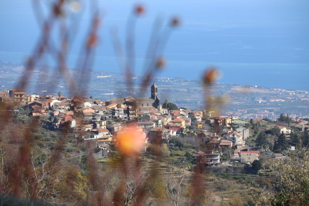 Le Case Del Merlo Turismo Rurale Milo Εξωτερικό φωτογραφία